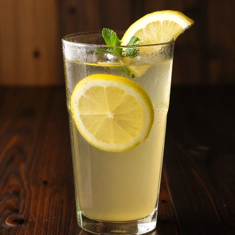 Refreshing Mint and Lemon Verbena Iced Tea